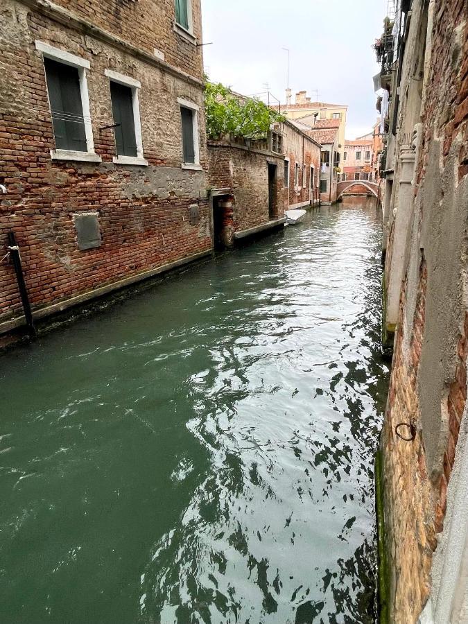 Ca' Dell'Ombra Felice - Canal View البندقية المظهر الخارجي الصورة